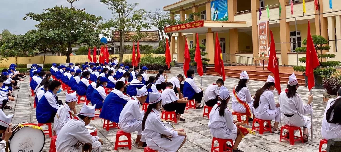 Trăn trở về giáo dục và con người.