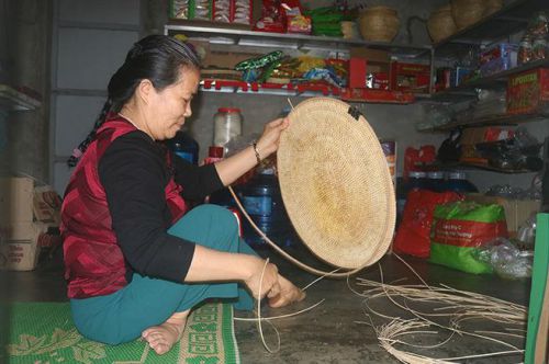 Một tấm gương vượt lên số phân