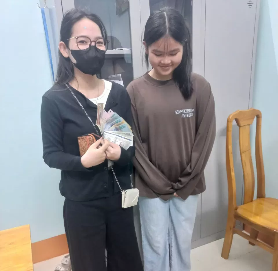 Nhặt được của rơi, trả lại người đánh mất