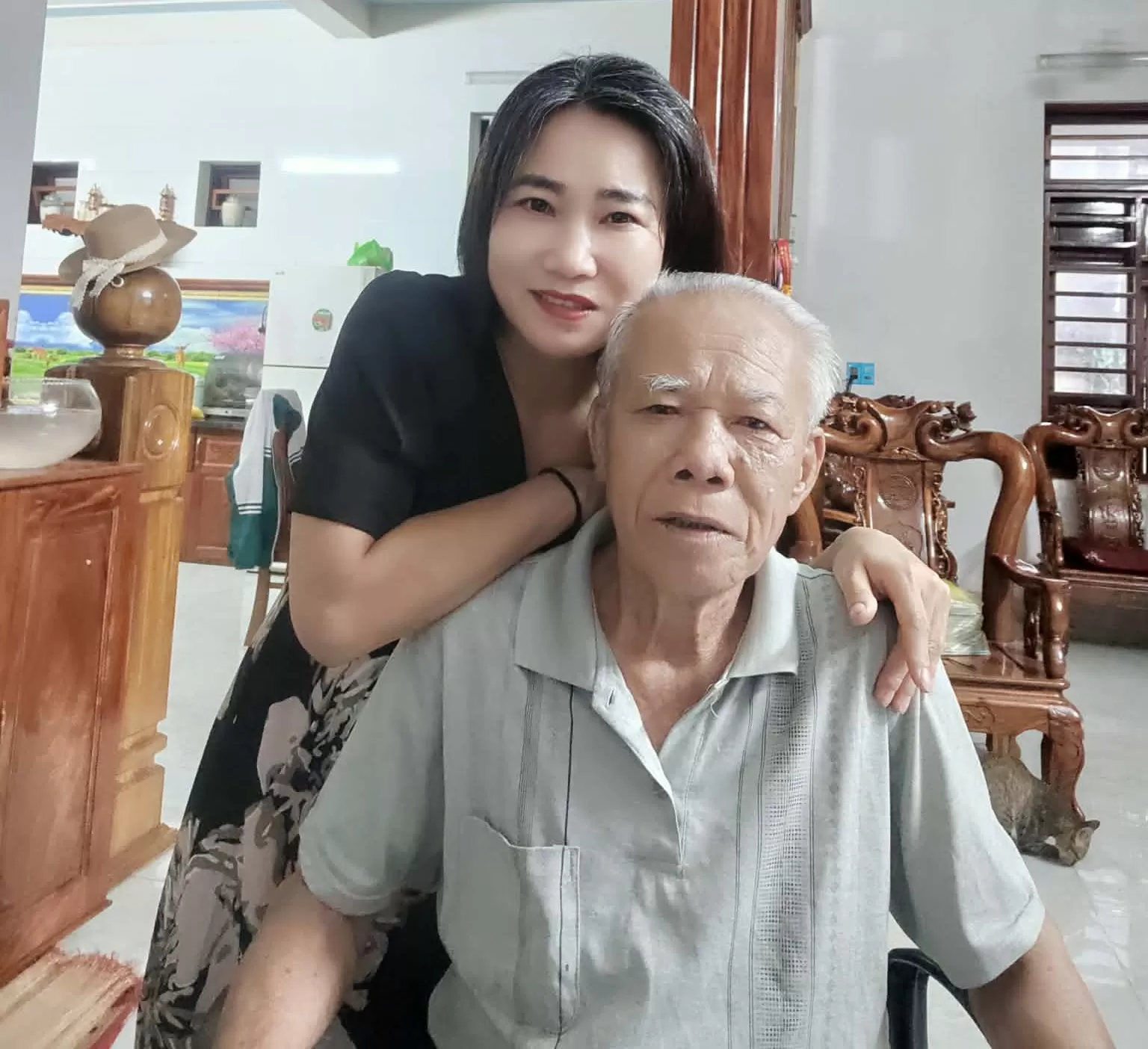 Về Thăm Quê