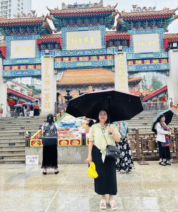 Xin tháng mười đừng khép vôi