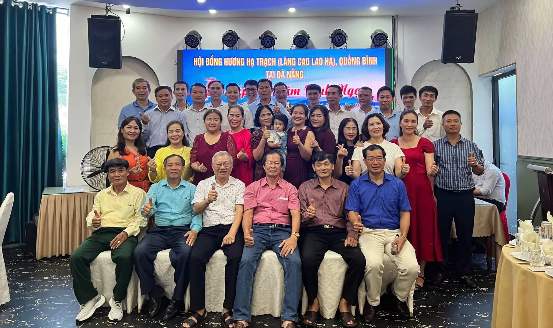 Bà con Cao Lao Hạ tại Đà Nẵng gặp mặt đầu xuân