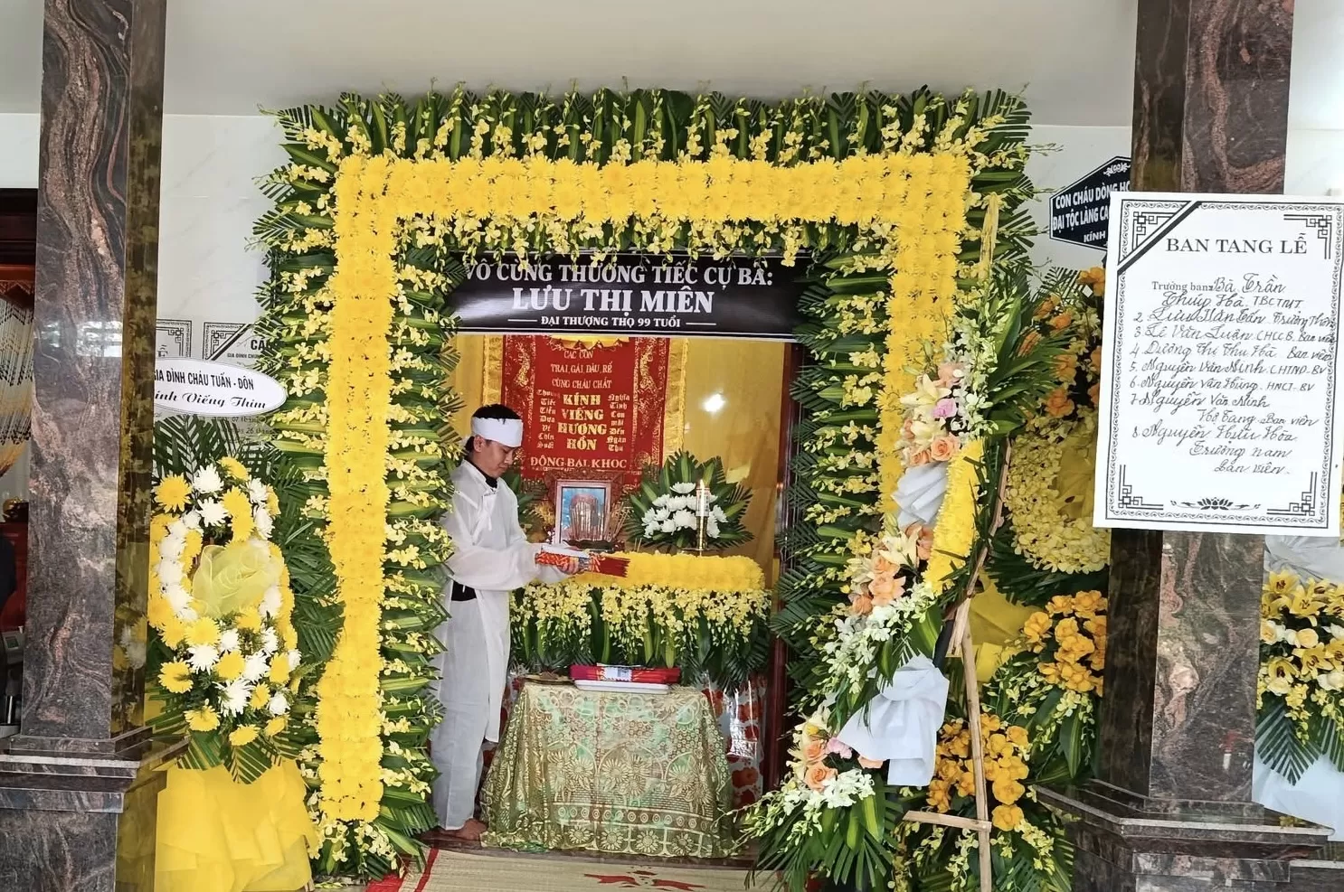 Tin buồn